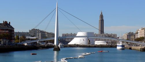 Esta ciudad en la costa de Normandía tiene las piscinas urbanas más bonitas del mundo