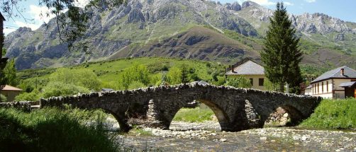 Estas son las piscinas naturales más espectaculares del norte de España: están en la montaña, rodeadas de naturaleza
