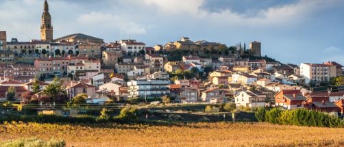 Este pueblo de La Rioja huele a pan recién hecho y tiene algunos de los mejores vinos de España
