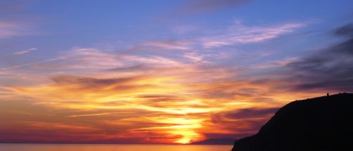 Descubre La Herradura, el paraíso granadino con los mejores atardeceres