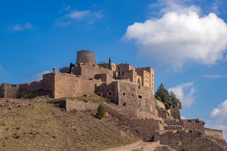 En este parador te sentirás como de la nobleza: está dentro de un castillo y es el hotel más romántico de España