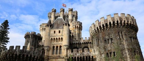 Este es el castillo más bonito del norte de España: está en Vizcaya y ha enamorado a los fans de Juego de Tronos