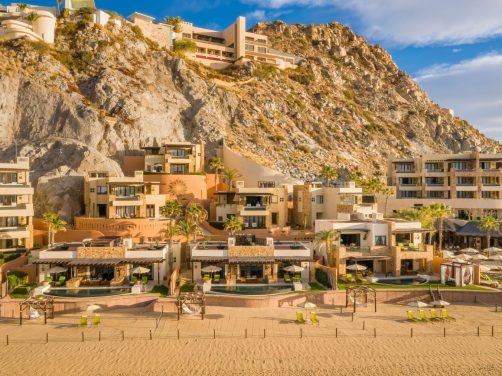 Este es el resort de lujo que acaba de abrir en Cabo San Lucas: ya es uno de los mejores hoteles de México