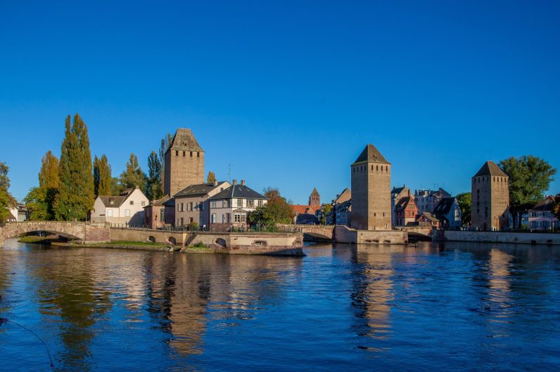 Ni Venecia ni Aveiro, esta ciudad con canales está en Francia: es preciosa y de origen medieval
