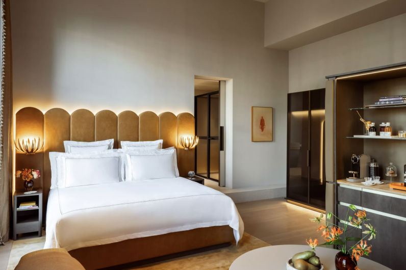 Del "turn down service" al mayordomo de redes sociales: los servicios de los hoteles de lujo que triunfan