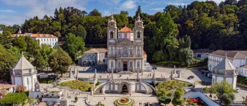 Este es el santuario más fotogénico de Portugal: una joya barroca al final de una escalera monumental