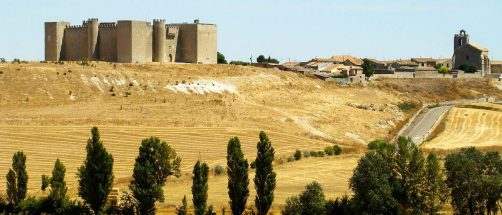 Este misterioso castillo medieval nunca llegó a ser conquistado: es del siglo XIII y está en un pueblo de Valladolid