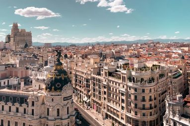 Conciertos, dulces típicos y mucha tradición: todos los planes para el puente de la Virgen de la Almudena en Madrid