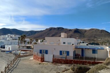 El pueblo de pescadores más auténtico de Cabo de Gata: es aún más encantador en invierno