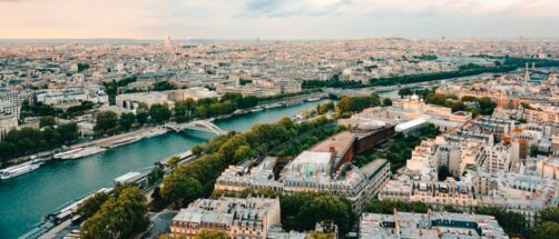 Esta es la ciudad favorita de la Generaci&oacute;n Z para visitar en invierno: te contamos por qu&eacute; los j&oacute;venes adoran Par&iacute;s