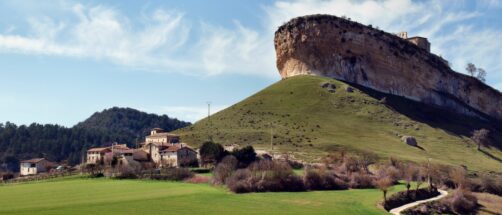 Esta es la iglesia m&aacute;s impresionante del norte de Espa&ntilde;a: una ermita rom&aacute;nica construida sobre una roca con forma de barco