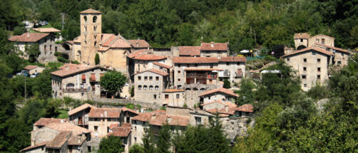Este peque&ntilde;o pueblo del norte es precioso: est&aacute; en los Pirineos y parece una postal