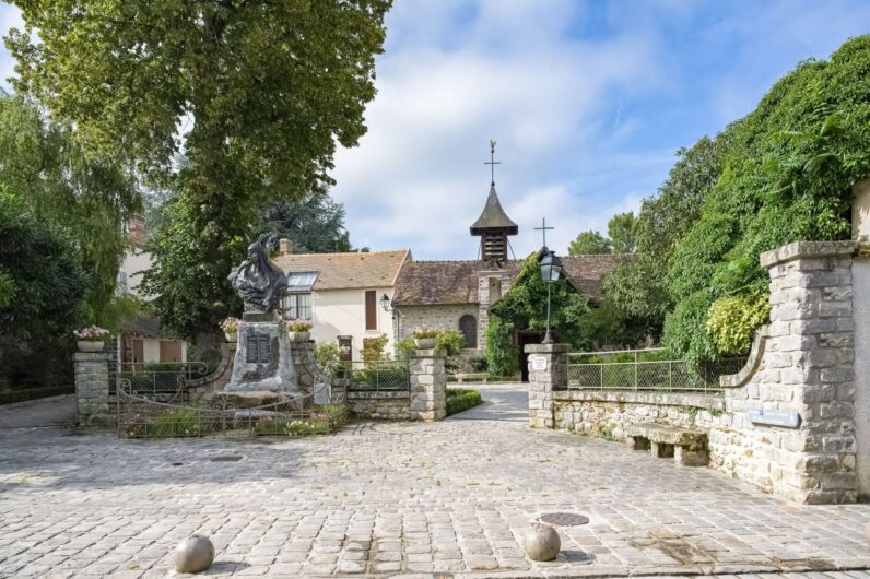 Este es el pueblo m&aacute;s bonito de Francia: est&aacute; a un paso de Par&iacute;s y es el favorito de los pintores