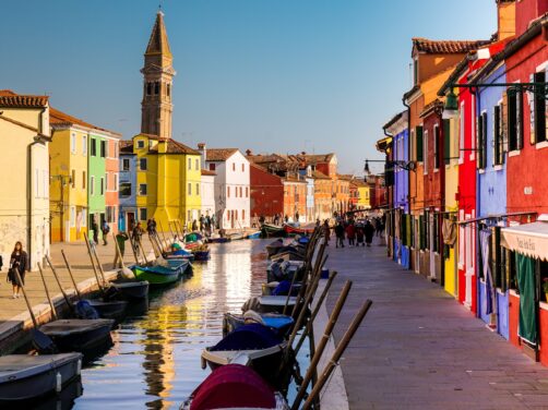Por qué el invierno es el mejor momento para ir a Venecia y descubrir sus tres islas: están llenas de casas de colores y parecen mágicas