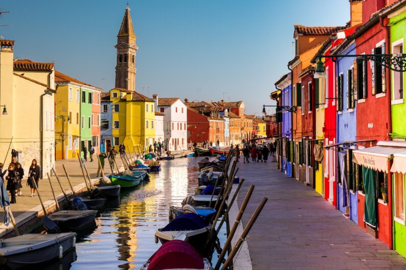 Por qué el invierno es el mejor momento para ir a Venecia y descubrir sus tres islas: están llenas de casas de colores y parecen mágicas
