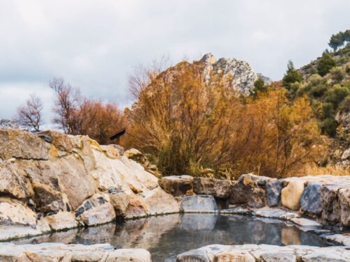 Estas aguas termales son perfectas para huir del frío: están en el norte de España, son gratuitas y al aire libre