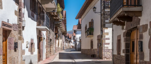 Uno de los carnavales m&aacute;s antiguos de Europa est&aacute; en este pueblo del norte con mucho encanto