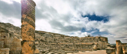 La mejor ruta por los imprescindibles de Cuenca: del teatro romano de Seg&oacute;briga al monasterio de Ucl&eacute;s