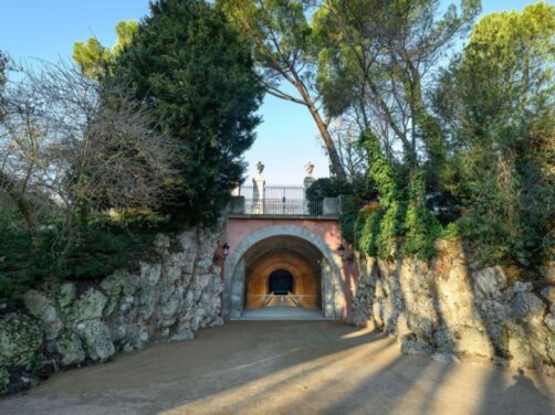 Este es el t&uacute;nel secreto construido por un rey que acaba de abrir en Madrid