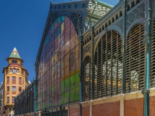 Ni una catedral ni un museo, esta joya decorada con vidrieras &uacute;nicas es un mercado: est&aacute; en esta ciudad andaluza