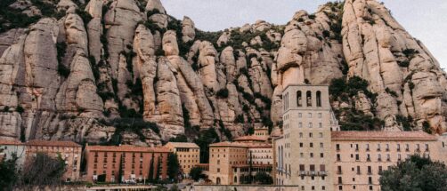 La abad&iacute;a que el Papa Le&oacute;n XIV visitar&aacute; en junio: naturaleza, espiritualidad y las vistas m&aacute;s incre&iacute;bles de Catalu&ntilde;a