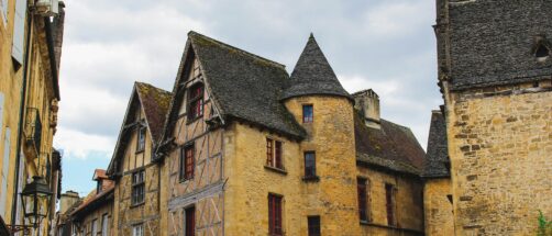 Dicen que es la ciudad medieval m&aacute;s bella de Francia: un destino peque&ntilde;o (y cercano) para un gran viaje