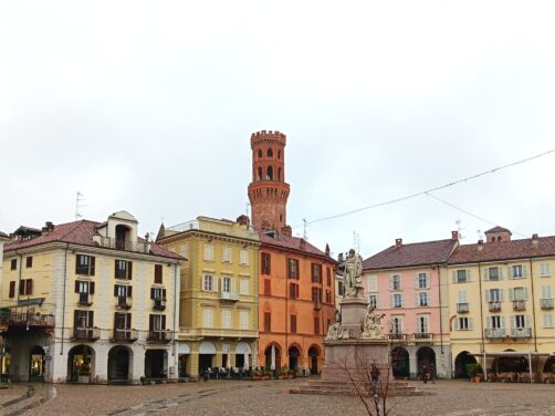 La ciudad italiana m&aacute;s bonita y desconocida: est&aacute; entre Mil&aacute;n y Tur&iacute;n, rodeada de paisajes &uacute;nicos