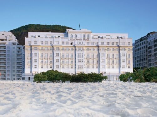 Este es el hotel de Brasil que defini&oacute; el glamour tropical: est&aacute; en la playa m&aacute;s famosa del mundo