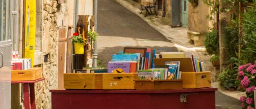 En este bello pueblo franc&eacute;s siempre es el D&iacute;a del Libro: tiene 15 librer&iacute;as y est&aacute; a solo dos horas de Espa&ntilde;a