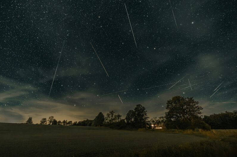 Gu&iacute;a para no perderte las Perseidas 2026: la lluvia de estrellas que nos sorprende cada a&ntilde;o 