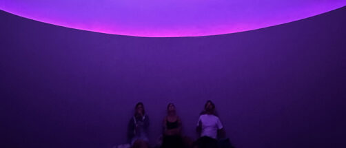 No solo el eclipse: la experiencia lum&iacute;nica que puedes vivir en el pueblo blanco m&aacute;s bonito de C&aacute;diz