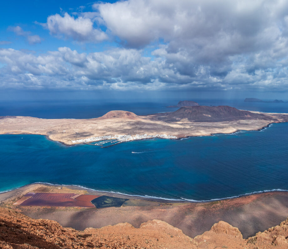 Barba Islas La isla española que se recorre a pie y donde siempre es verano