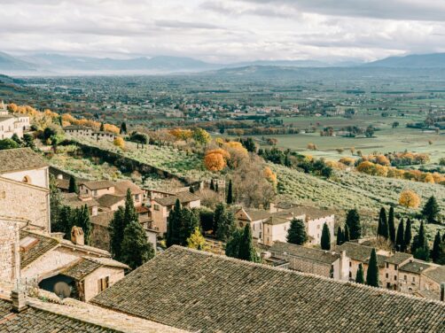 La regi&oacute;n de Italia que merece un viaje en oto&ntilde;o y que muchos siguen confundiendo con la Toscana