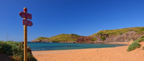 La mejor ruta de senderismo para inaugurar el oto&ntilde;o est&aacute; en una isla espa&ntilde;ola y pasa por sitios preciosos