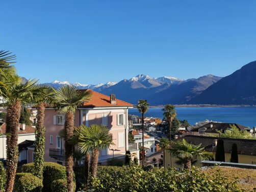 El rinc&oacute;n de Suiza donde se habla italiano, crecen palmeras y el paisaje parece mediterr&aacute;neo