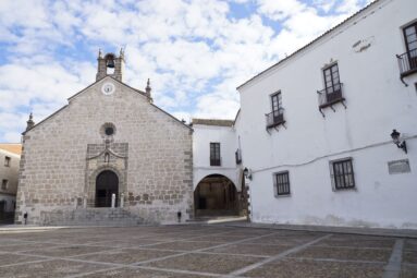 Los secretos que guarda este pueblo de Toledo: de 'La Celestina' al paisaje que recuerda al Cañón del Colorado
